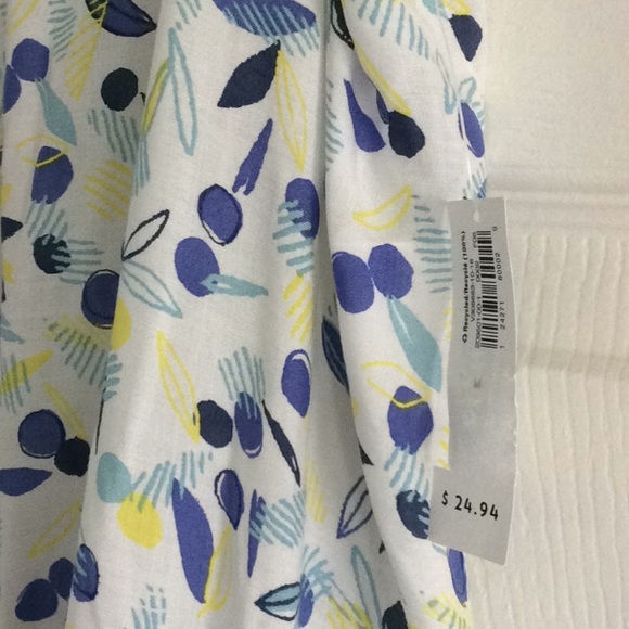 🎉HP🎉Old Navy peplum top - Picture 3 of 6